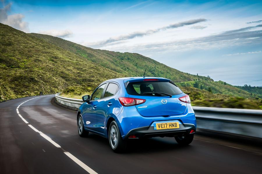  Mazda2 Tech Edition (DJ) 2017 года  (UK) (фото 26 из 35)